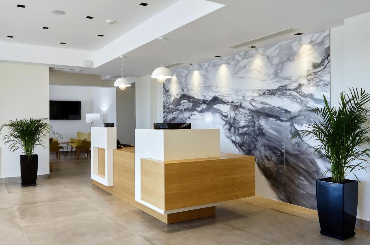 Hotel Enorme Santanna Jerapetra