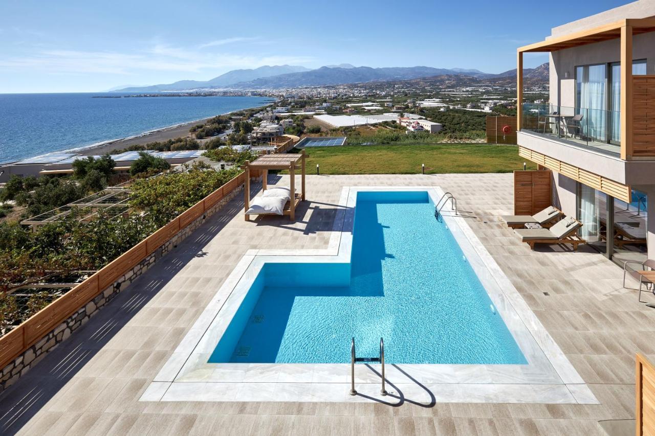 Enorme Santanna Hotel Jerapetra
